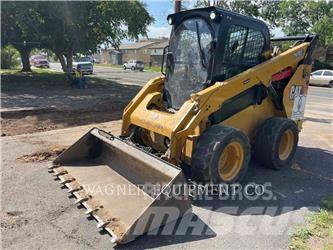 CAT 262D3 滑移轉向裝載機
