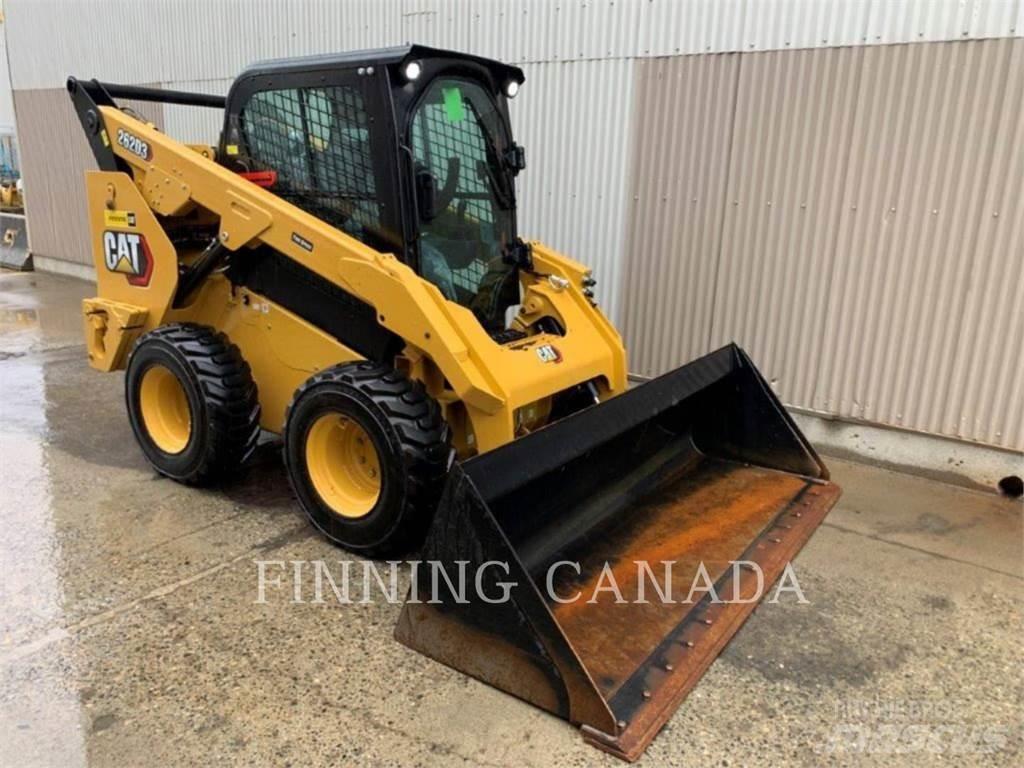 CAT 262D3 滑移轉向裝載機