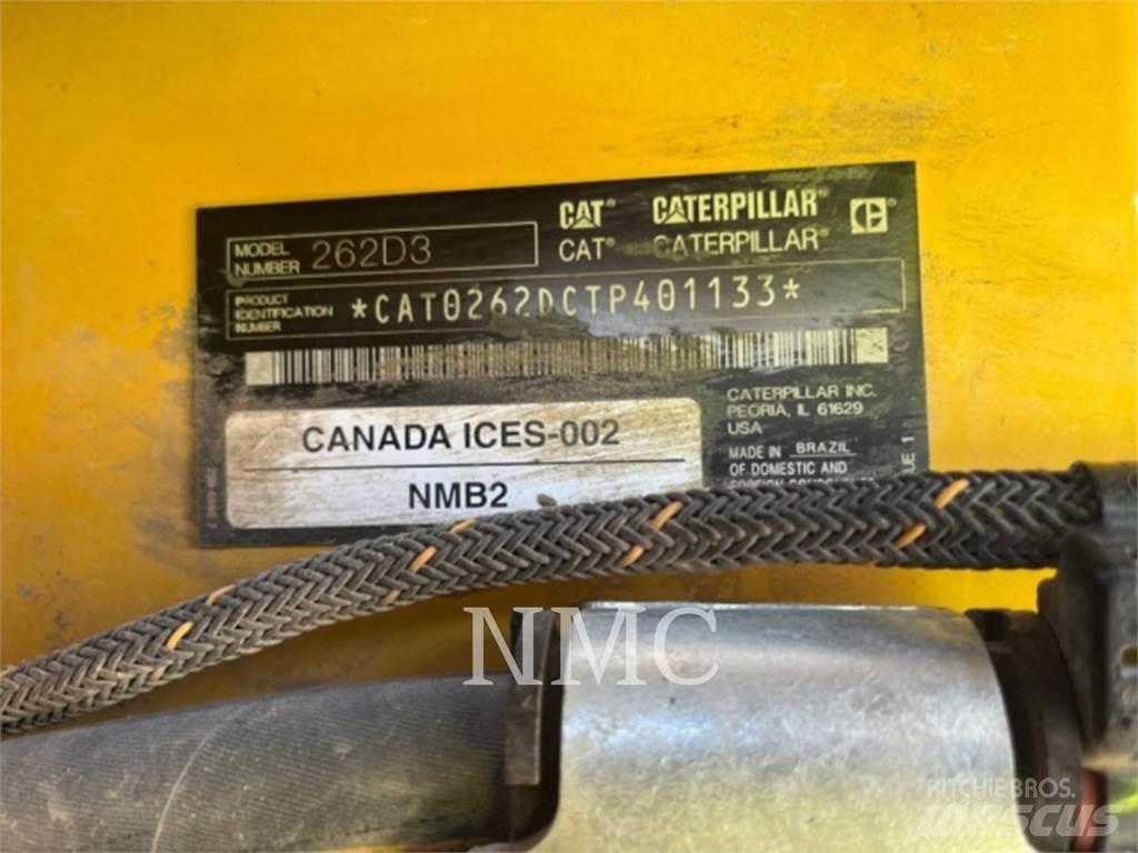 CAT 262D3 滑移轉向裝載機