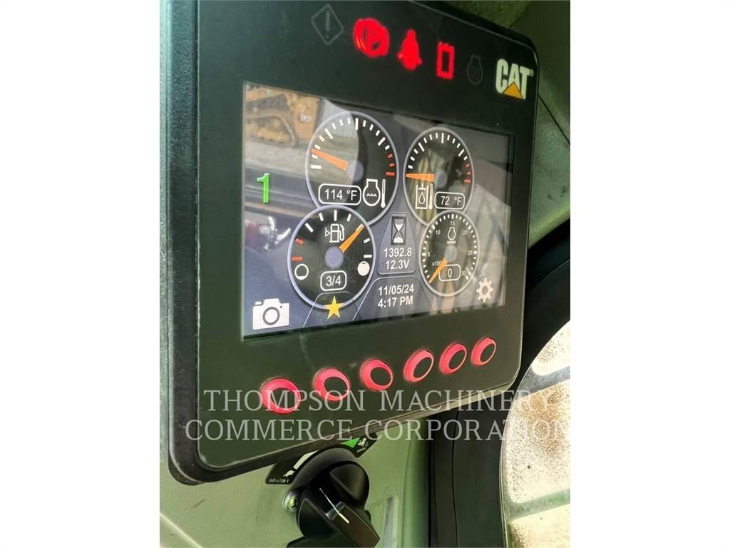 CAT 262D3 滑移轉向裝載機