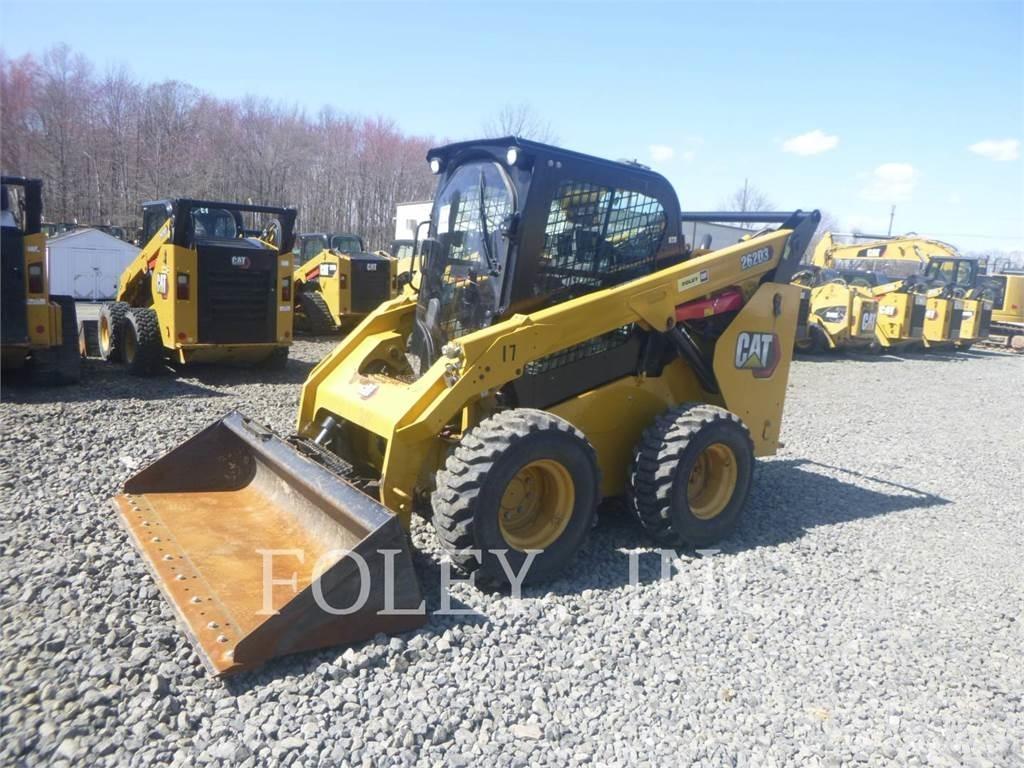 CAT 262D3 滑移轉向裝載機