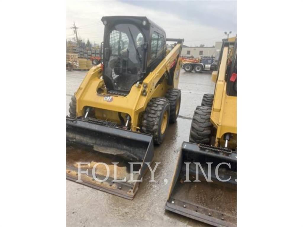 CAT 262D3 滑移轉向裝載機