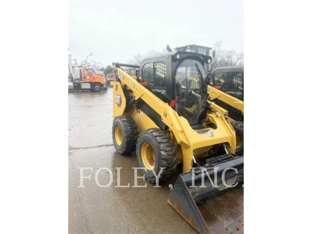 CAT 262D3 滑移轉向裝載機