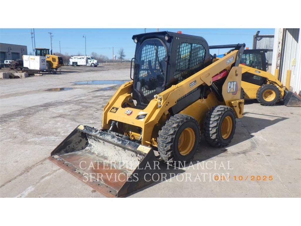 CAT 262D3 滑移轉向裝載機