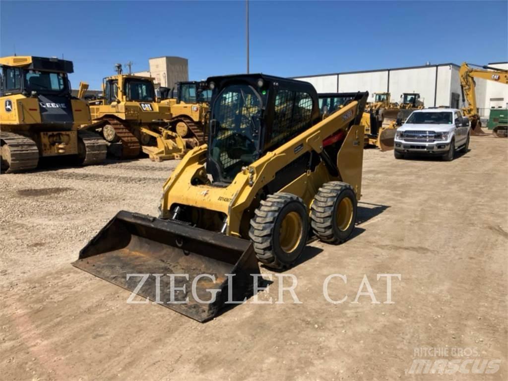 CAT 262D3 滑移轉向裝載機