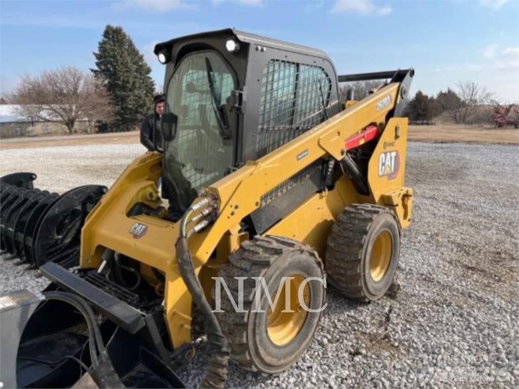 CAT 262D3 滑移轉向裝載機