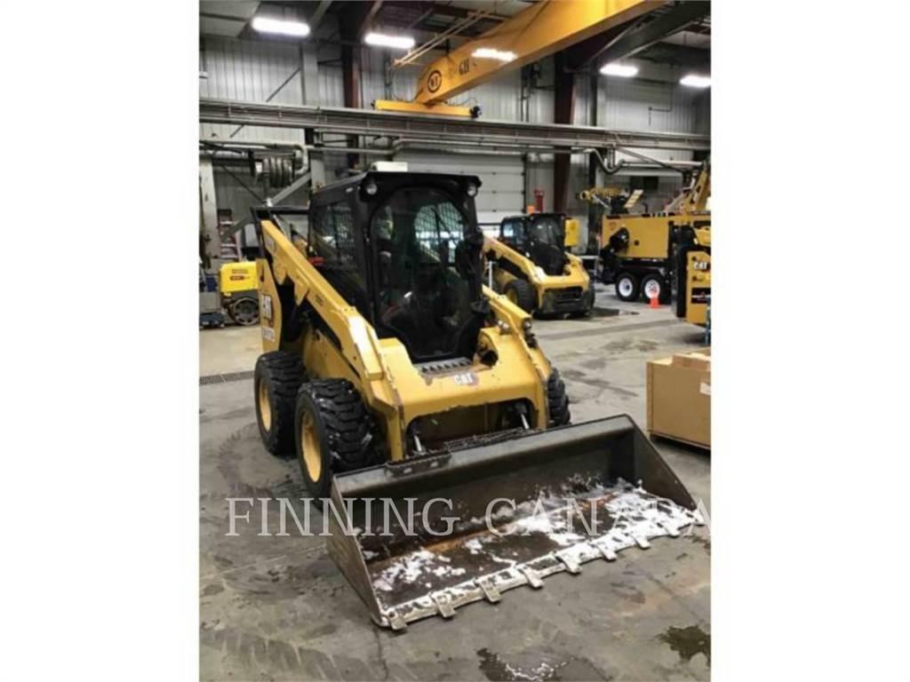 CAT 262D3 滑移轉向裝載機