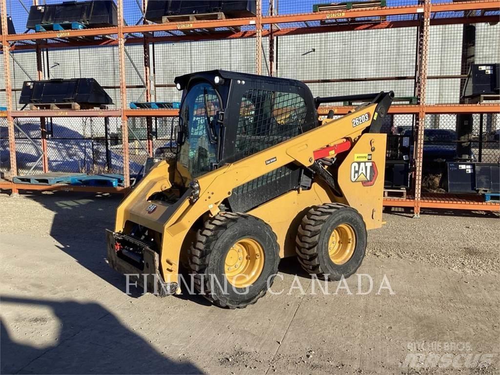 CAT 262D3 滑移轉向裝載機