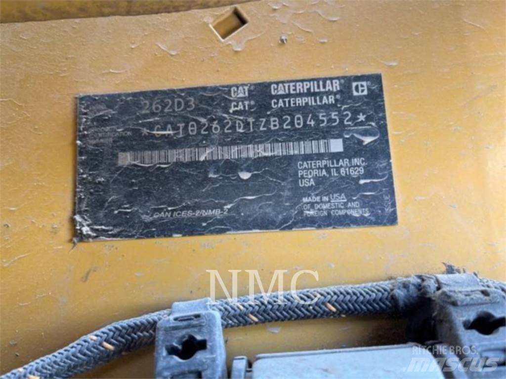 CAT 262D3 滑移轉向裝載機
