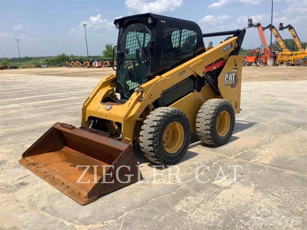 CAT 262D3 滑移轉向裝載機