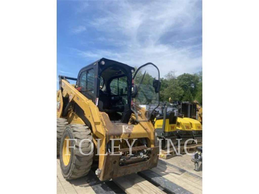 CAT 262D3 滑移轉向裝載機
