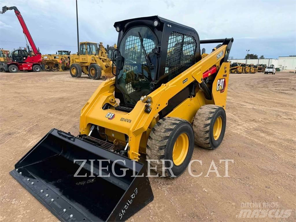 CAT 262D3 滑移轉向裝載機