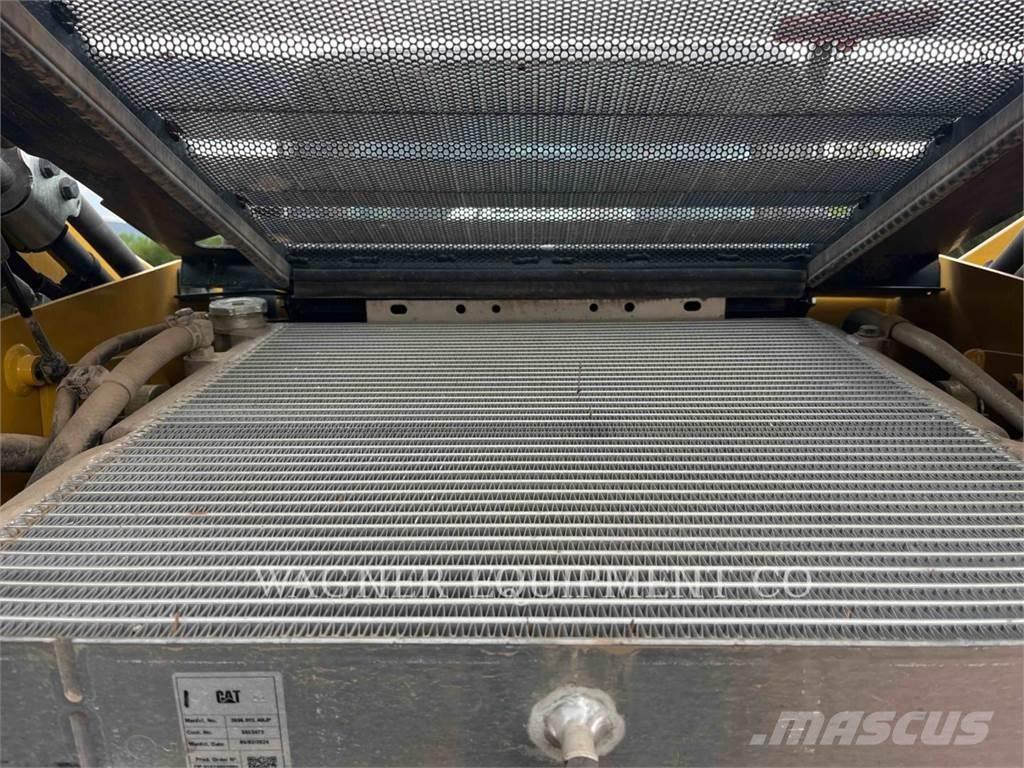 CAT 262D3 滑移轉向裝載機
