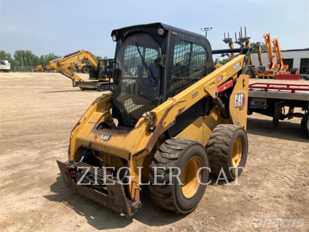 CAT 262D3 滑移轉向裝載機