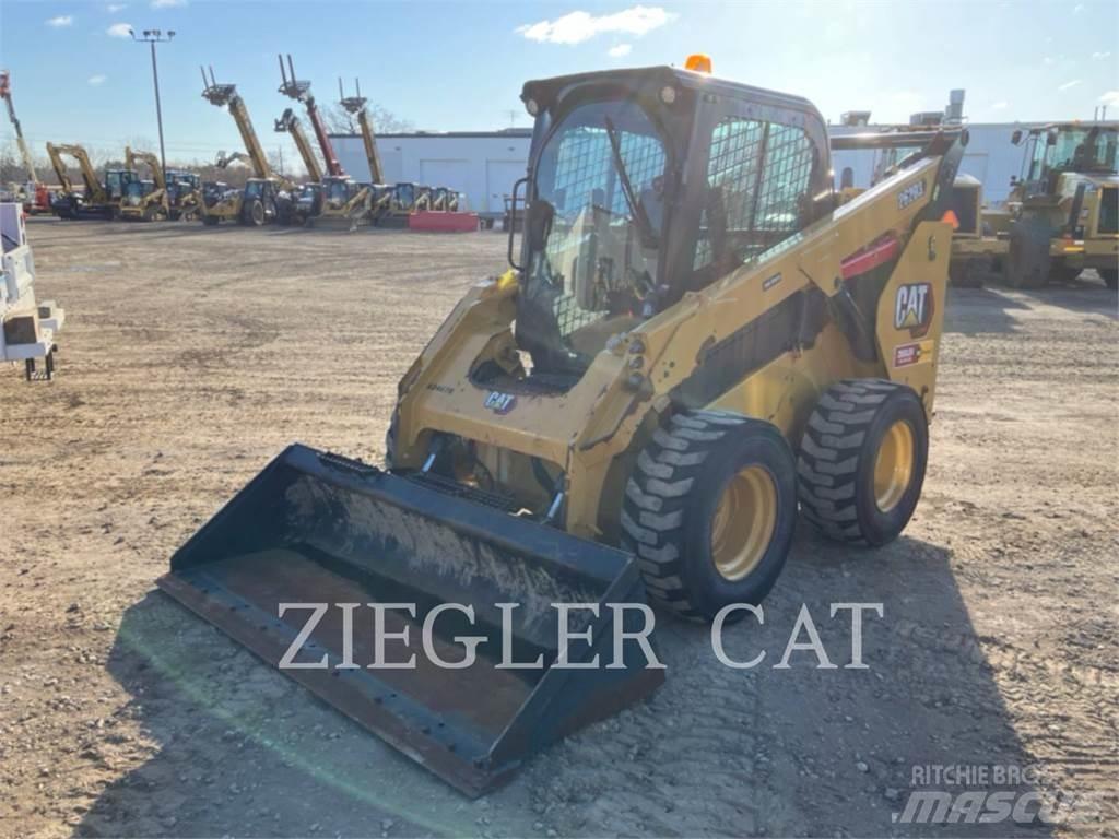 CAT 262D3 滑移轉向裝載機