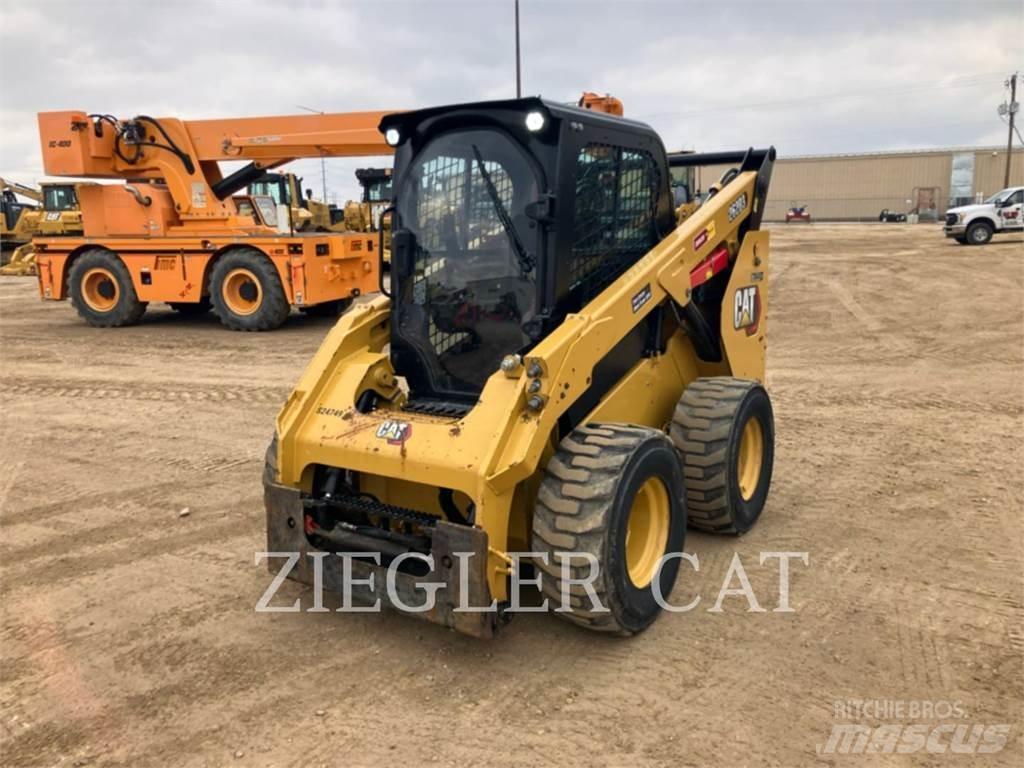 CAT 262D3 滑移轉向裝載機