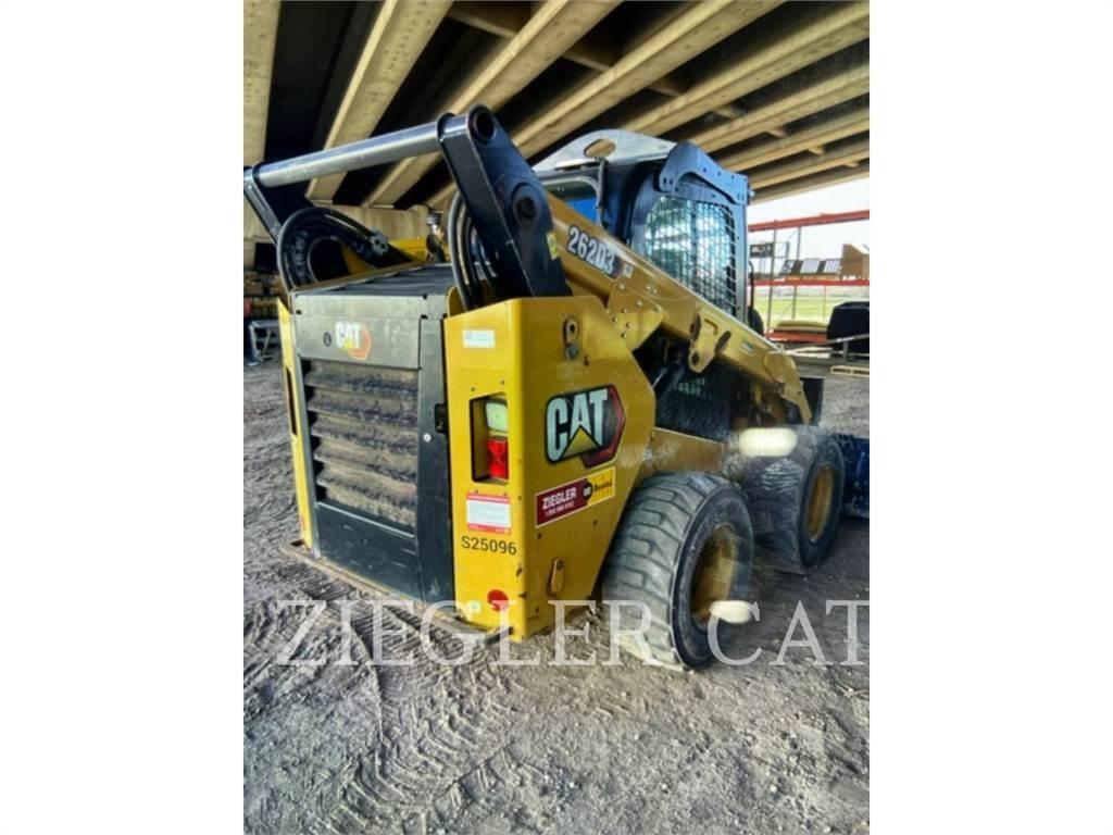 CAT 262D3 滑移轉向裝載機