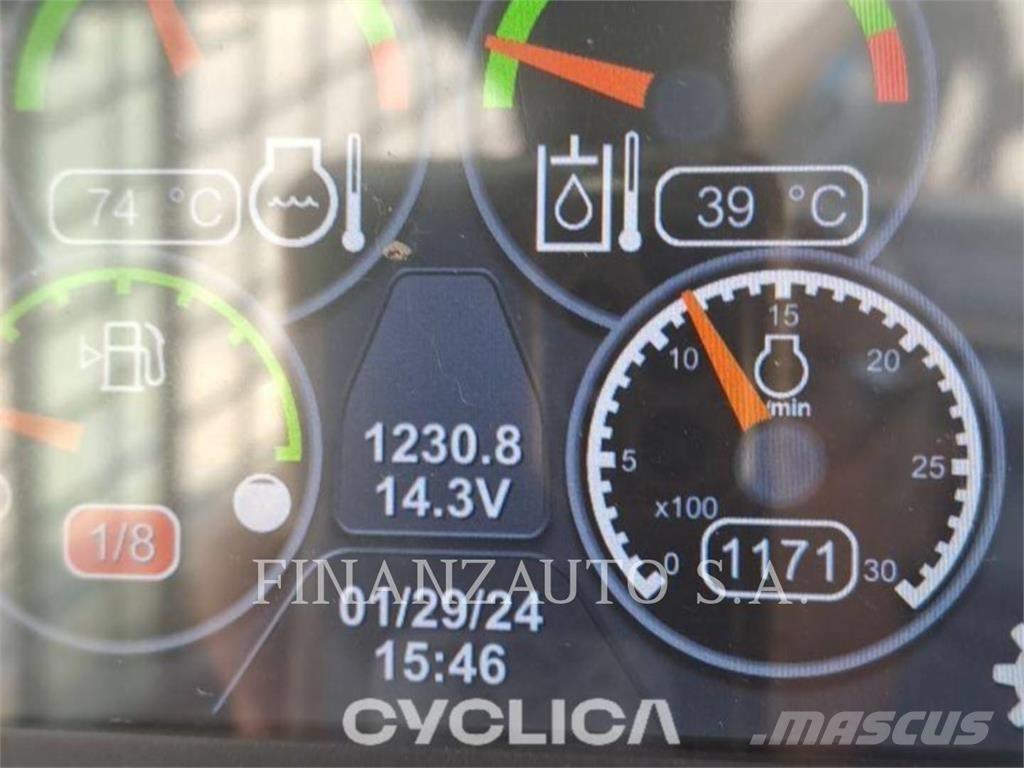 CAT 262D3 滑移轉向裝載機
