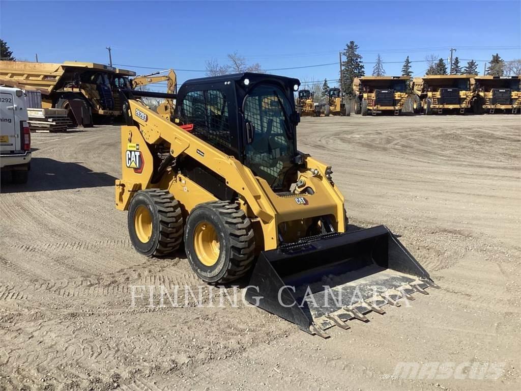 CAT 262D3 滑移轉向裝載機