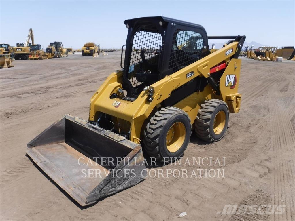CAT 262D3 滑移轉向裝載機