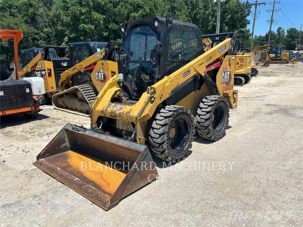 CAT 262D3 滑移轉向裝載機