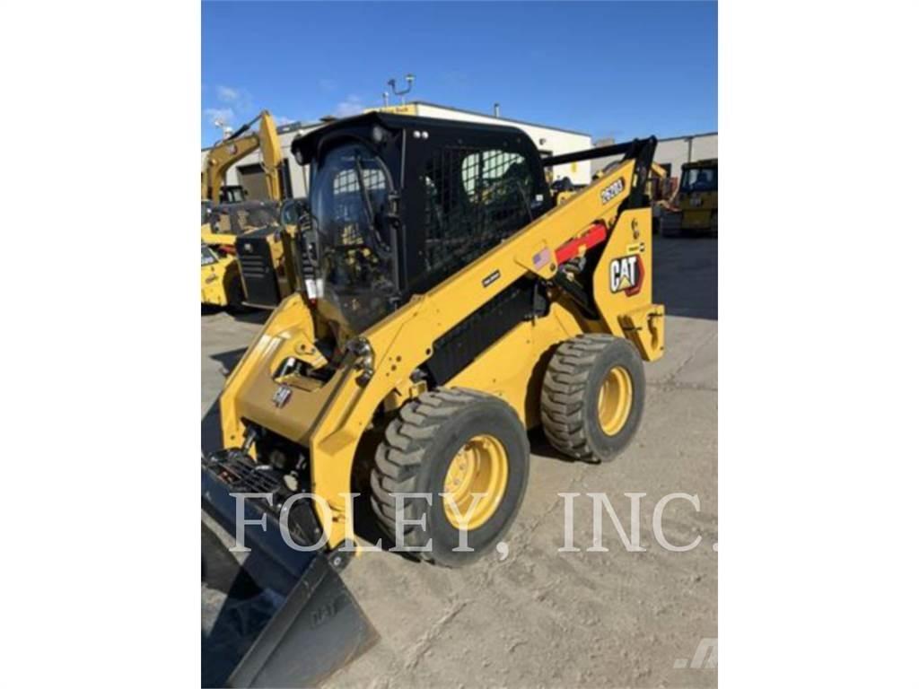 CAT 262D3 滑移轉向裝載機