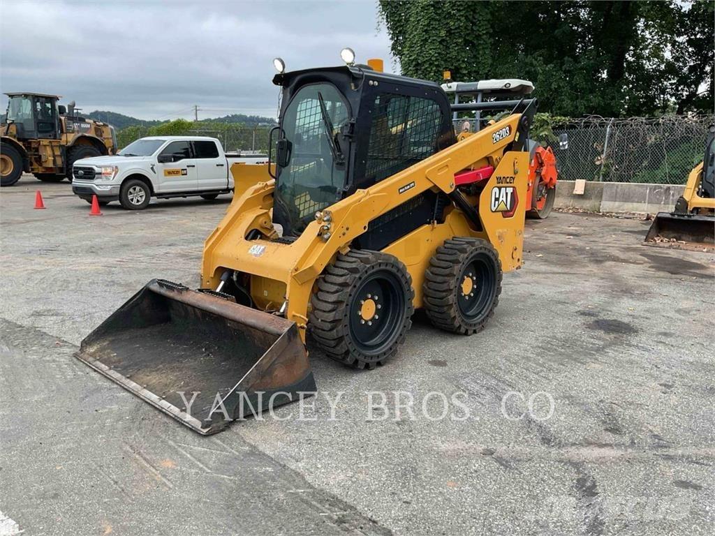 CAT 262D3 滑移轉向裝載機