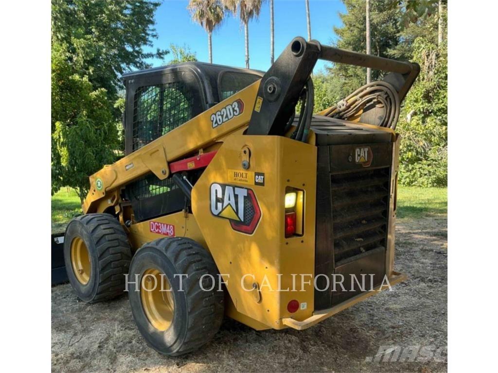 CAT 262D3 滑移轉向裝載機