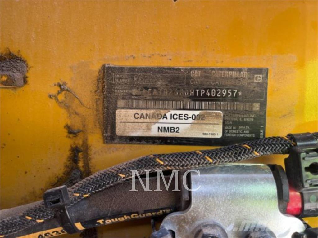 CAT 262D3 滑移轉向裝載機