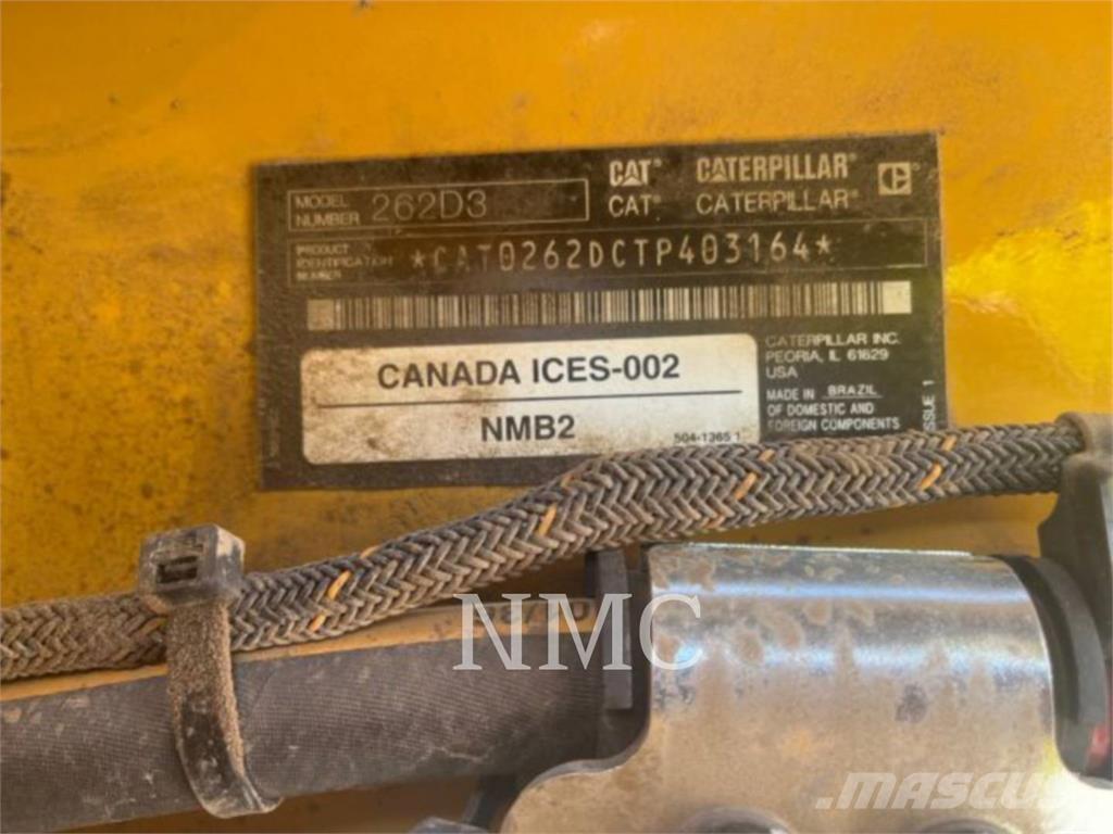 CAT 262D3 滑移轉向裝載機