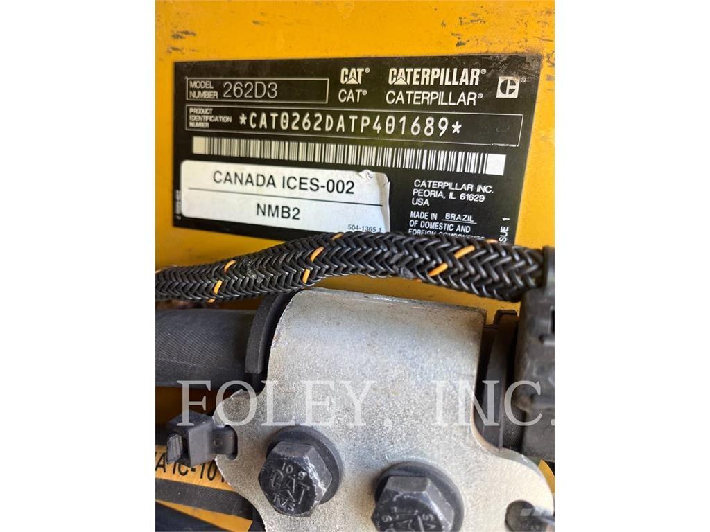 CAT 262D3 滑移轉向裝載機