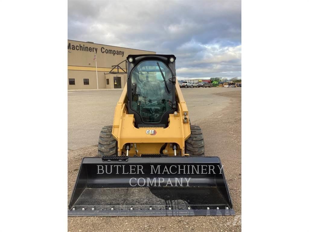 CAT 262D3 C3H2 滑移轉向裝載機