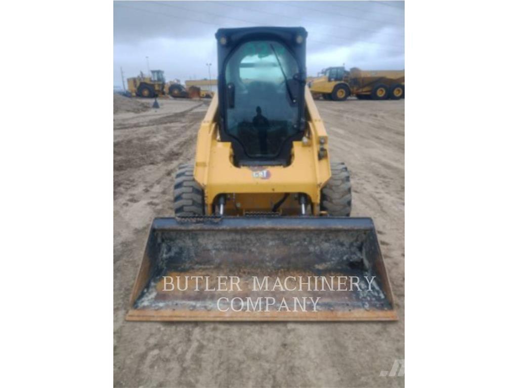 CAT 262D3 C3H3 滑移轉向裝載機