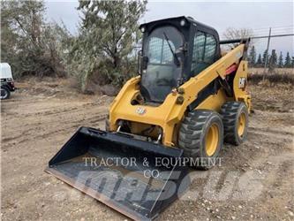 CAT 262D3 H2CB 滑移轉向裝載機