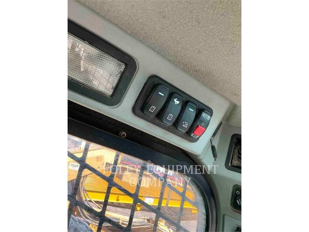CAT 262D3STD2C 滑移轉向裝載機