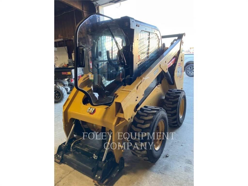 CAT 262D3XPS2C 滑移轉向裝載機