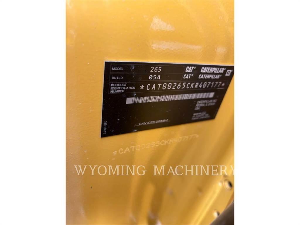CAT 265 滑移轉向裝載機