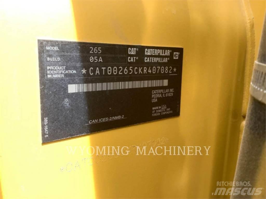 CAT 265 滑移轉向裝載機