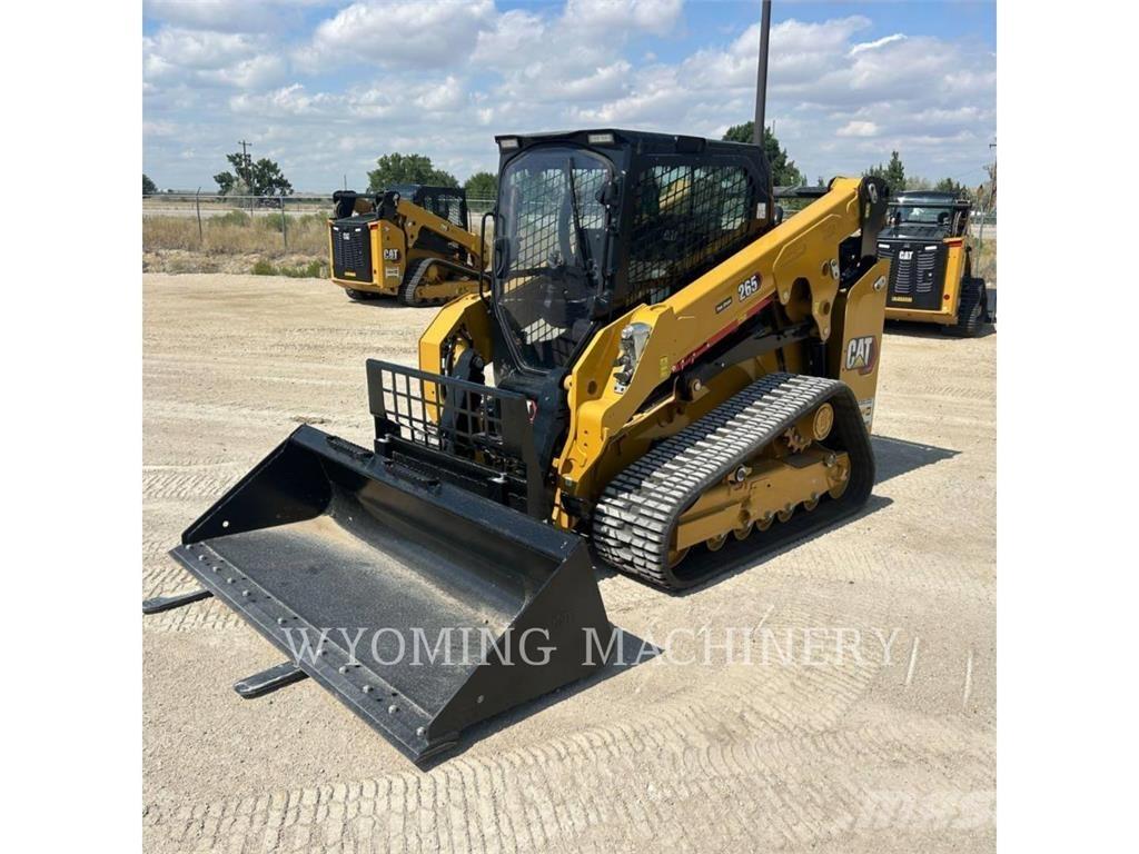 CAT 265 滑移轉向裝載機
