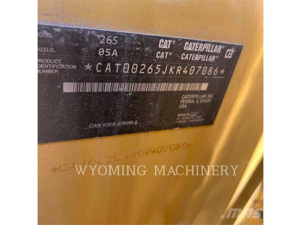 CAT 265 滑移轉向裝載機