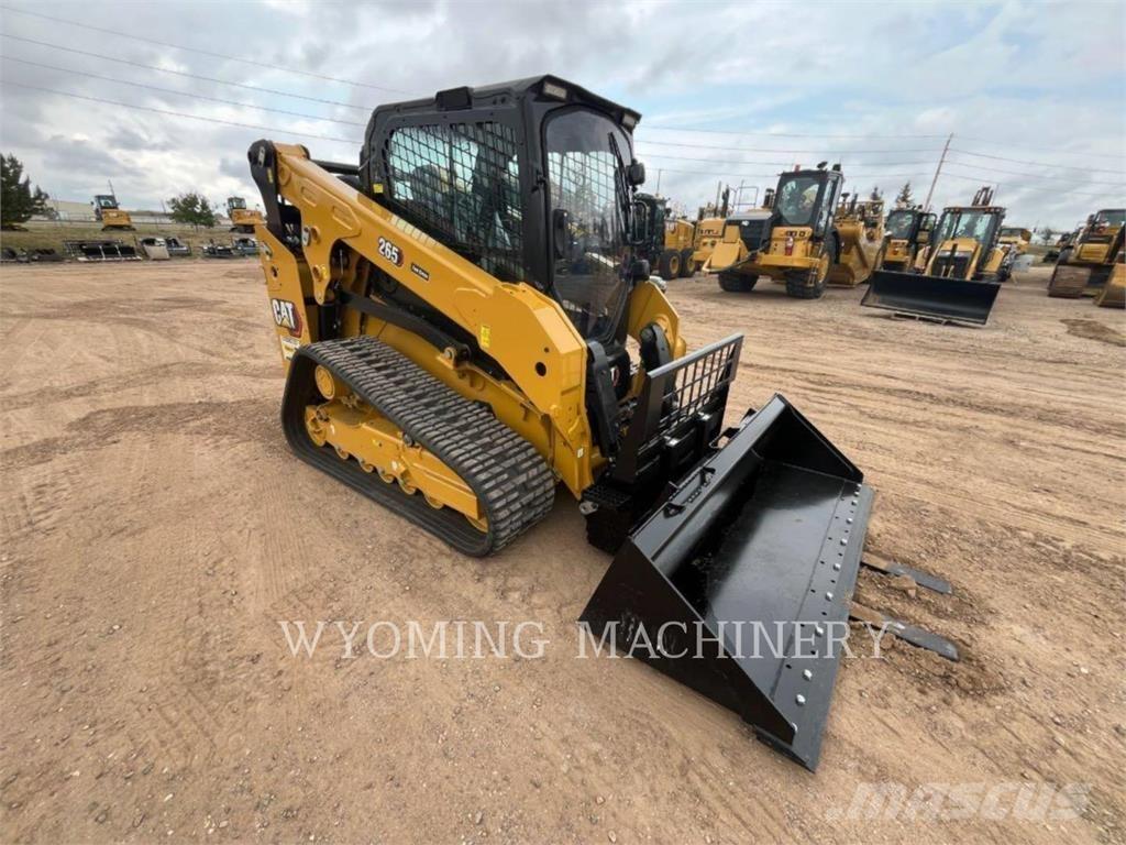 CAT 265 滑移轉向裝載機