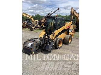CAT 272D 滑移轉向裝載機