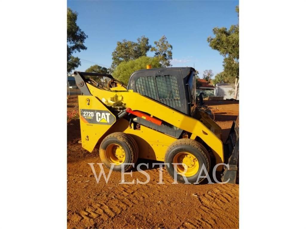 CAT 272D 滑移轉向裝載機