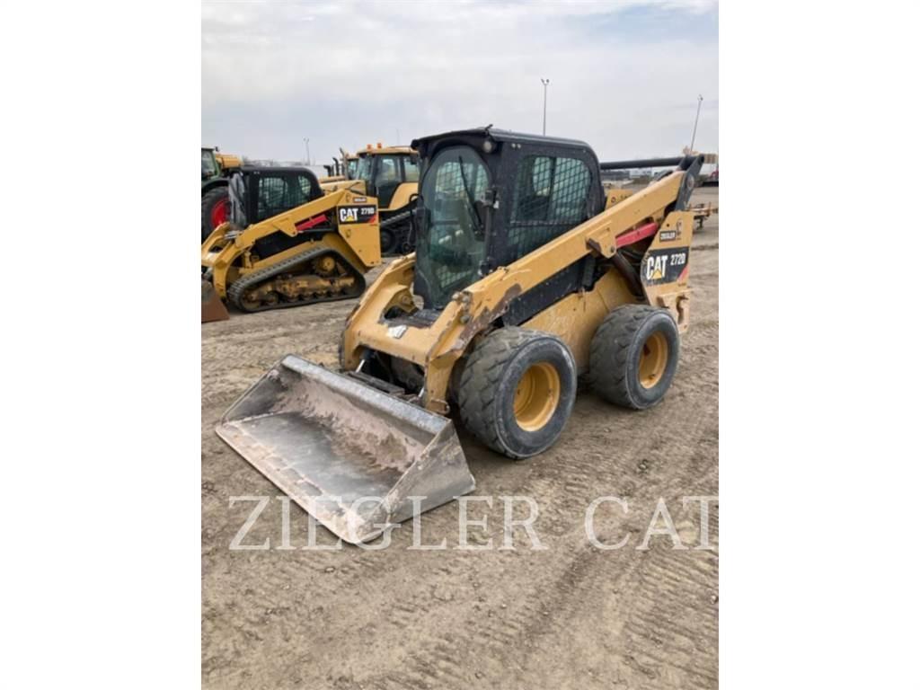 CAT 272D 滑移轉向裝載機