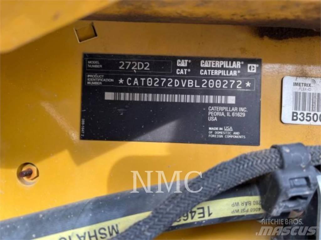 CAT 272D2 滑移轉向裝載機