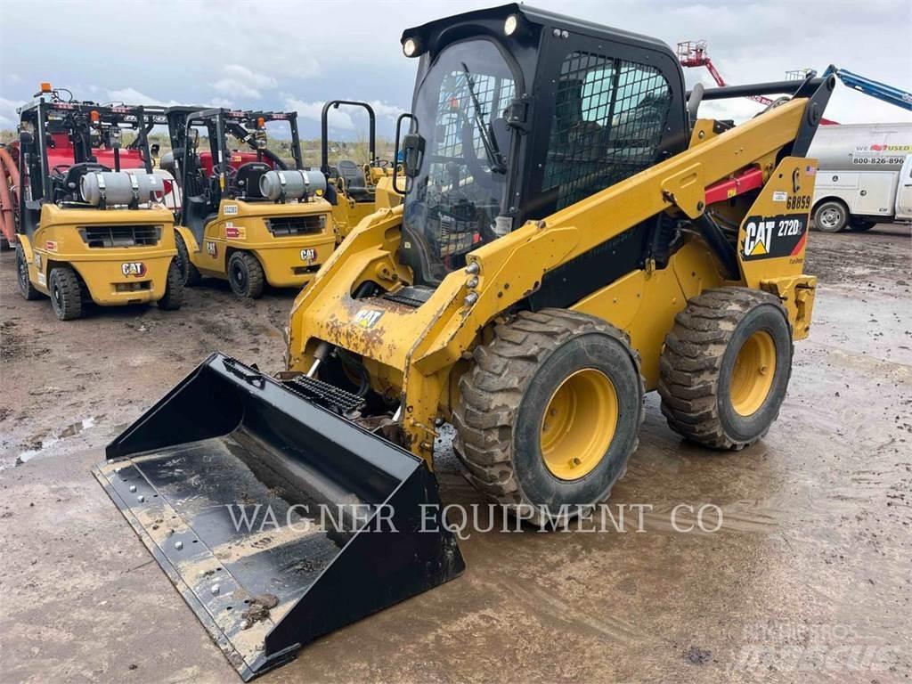CAT 272D2 滑移轉向裝載機