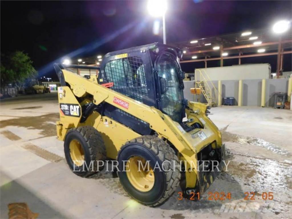 CAT 272D2 XHP 滑移轉向裝載機