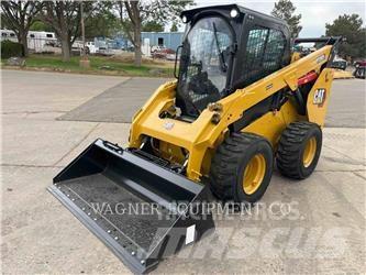 CAT 272D3 滑移轉向裝載機