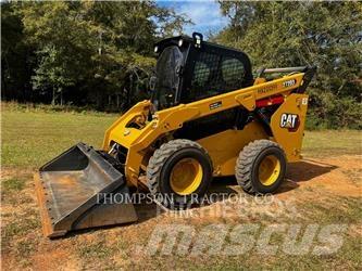 CAT 272D3 滑移轉向裝載機