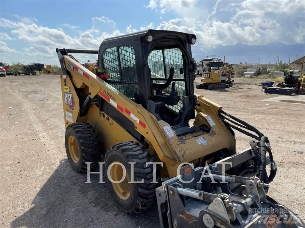 CAT 272D3 滑移轉向裝載機